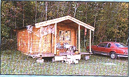 cabin.jpg (44719 bytes)